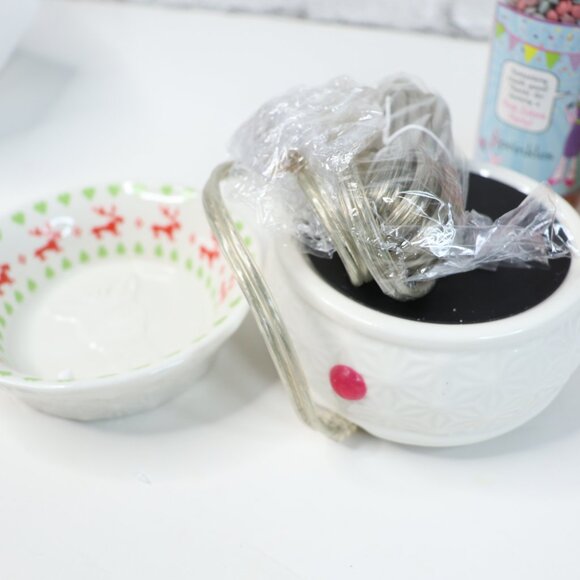 Pink Zebra White Nordic Warmer Pot and 2 Fragrant Sprinkles NIB - Picture 5 of 7